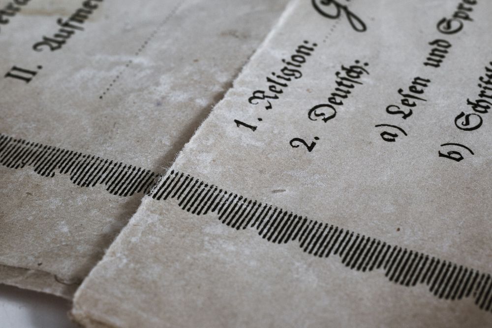 Warum gibt es eigentlich Zeugnisse? Die ersten Zeugnisse gab es schon um 18. Jahrhundert. (Foto: pixabay.de)
