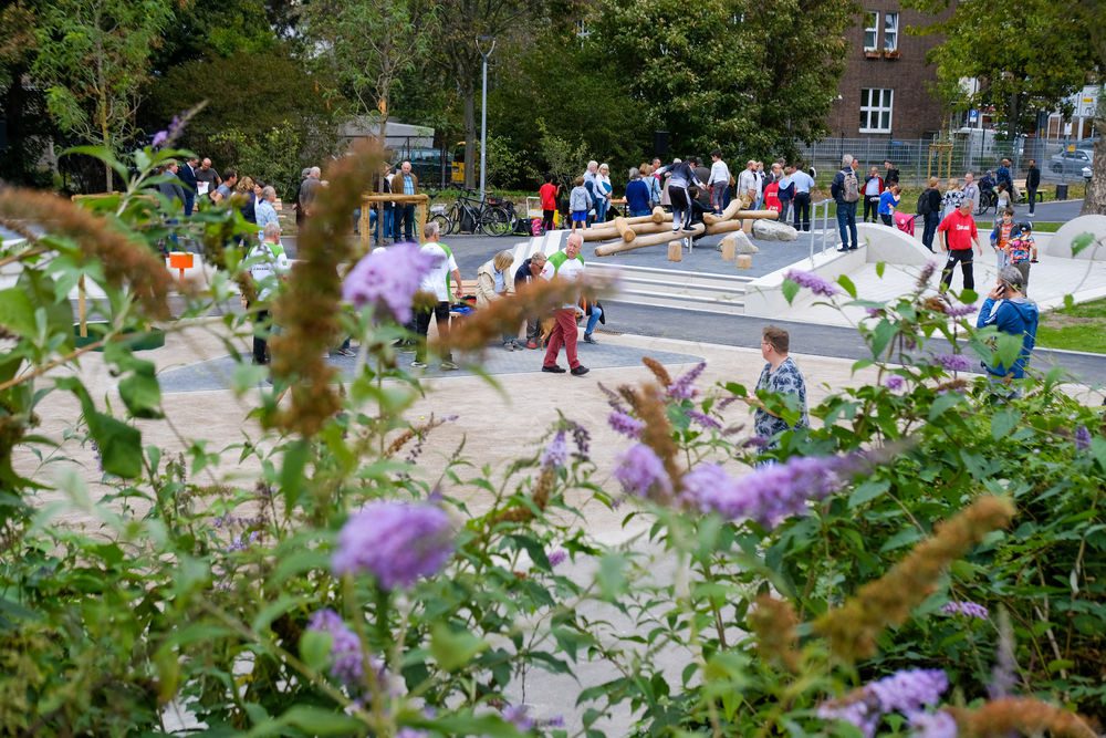 Das Sportamt bietet immer wieder kostenfreie Parkour-Workshops an. (Foto: Landeshauptstadt Düsseldorf/Gstettenbauer)