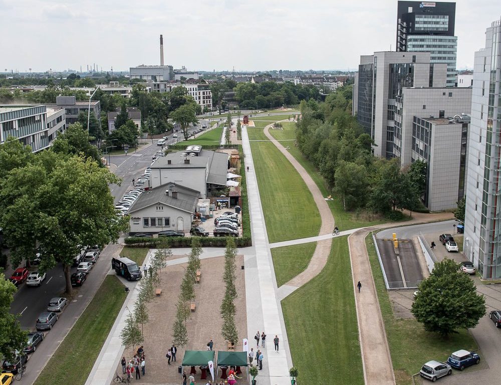 Der Stadt-Natur-Park Flingern von oben bei seiner Eröffnung 2017. (Foto: Landeshauptstadt Düsseldorf, Uwe Schaffmeister)