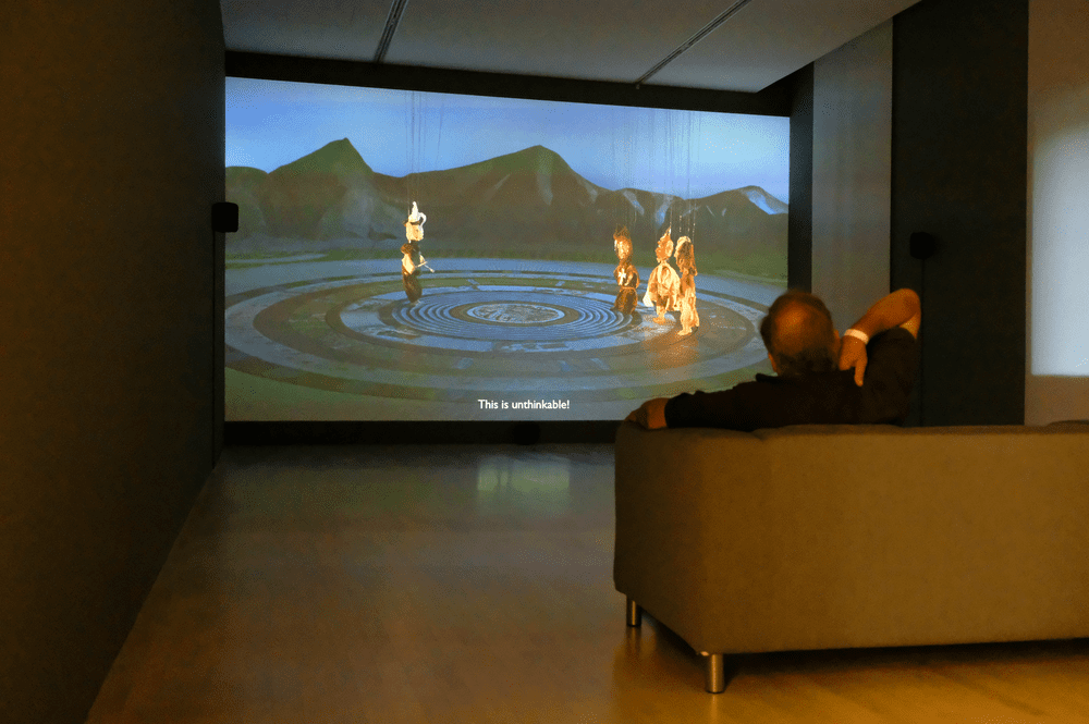 Die Installation "in orbit" von Tomás Saraceno lädt zu einer besonderen Erfahrung ein. (Foto: Christina Behrens)