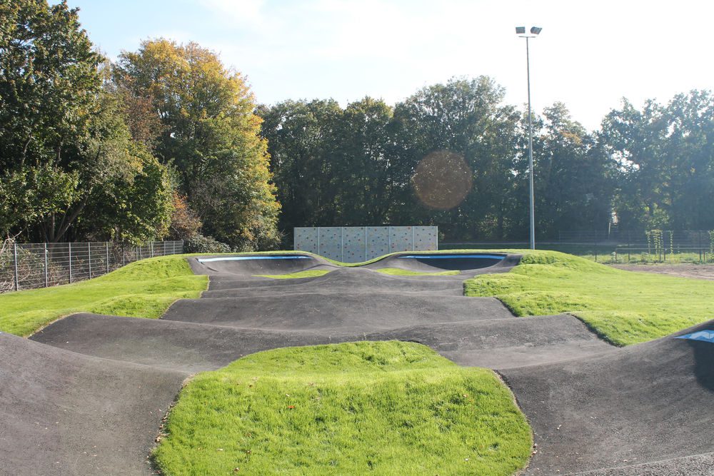 Die Rather Sportfläche in der Totalen. Foto: Niklas