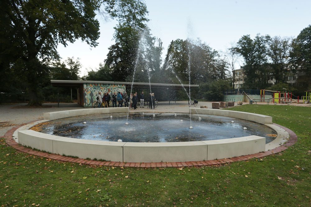 Am Wasserspielplatz im Zoopark wurde ein Fontänenfeld geschaffen. (Foto:Landeshauptstadt Düsseldorf/David Young)