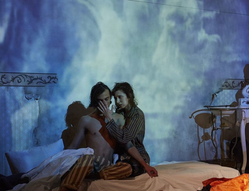 Auf dem Bild: Jakob D'Aprile, Lou Zöllkau – Foto: Tommy Hetzel