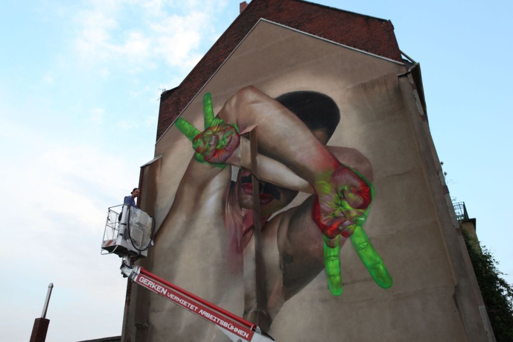 Viele Graffiti, die beim vergangenen Festival 2013 entstanden, zieren jetzt Hauswände. 40Grad UrbanArt-Festival (Archiv: 2013) Viele Graffiti, die beim vergangenen Festival 2013 entstanden, zieren jetzt Hauswände. 40Grad UrbanArt-Festival (Archiv: 2013)