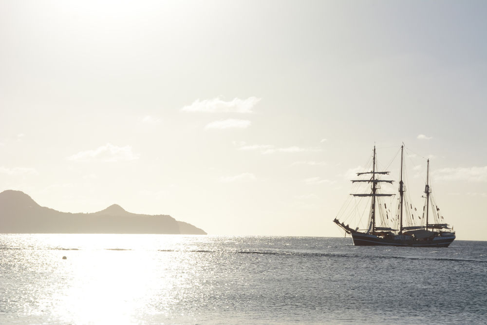Die Thor-Heyerdahl liegt in der Karibik vor Anker. Foto: KUS Die Thor-Heyerdahl liegt in der Karibik vor Anker. Foto: KUS