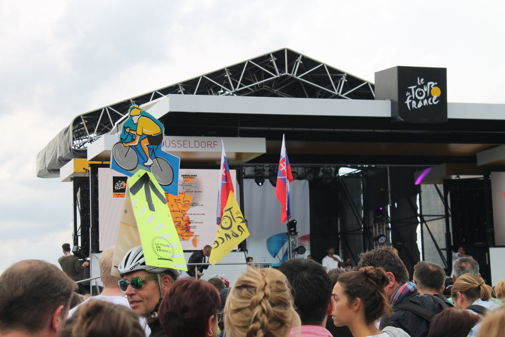 So manch einer hatte außergewöhnliche Kleidung an. (Foto: youpod)