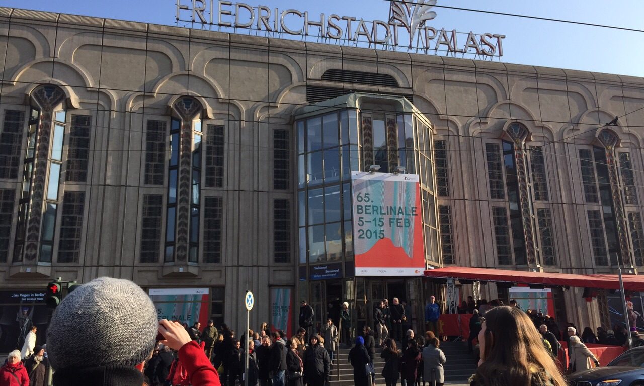 Statt Karneval lieber Berlinale Im Friedrichstadt-Palast sahen wir uns "Queen of the desert" an. Valentin Scharf
