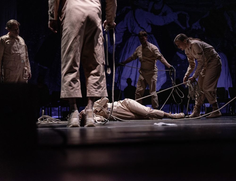 Auf dem Bild: Ensemble – Foto: Julian Röder Auf dem Bild: Ensemble – Foto: Julian Röder