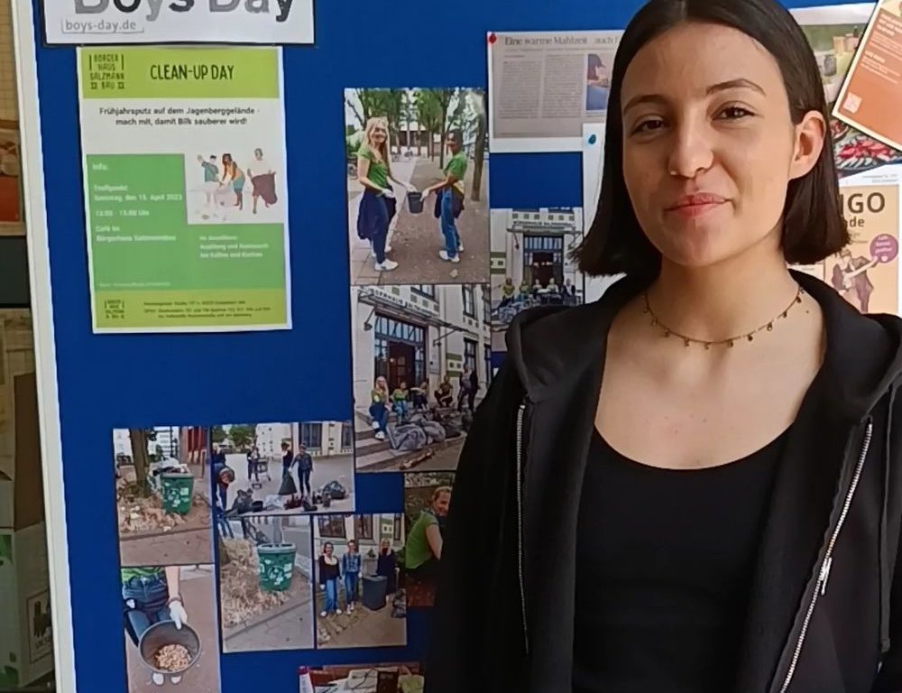 Masha (19) macht seit September ihr freiwilliges soziales Jahr im Bürgerhaus Salzmannbau und kennt auch die Fahrradwerkstatt gut. (Foto: Youpod/Athina)