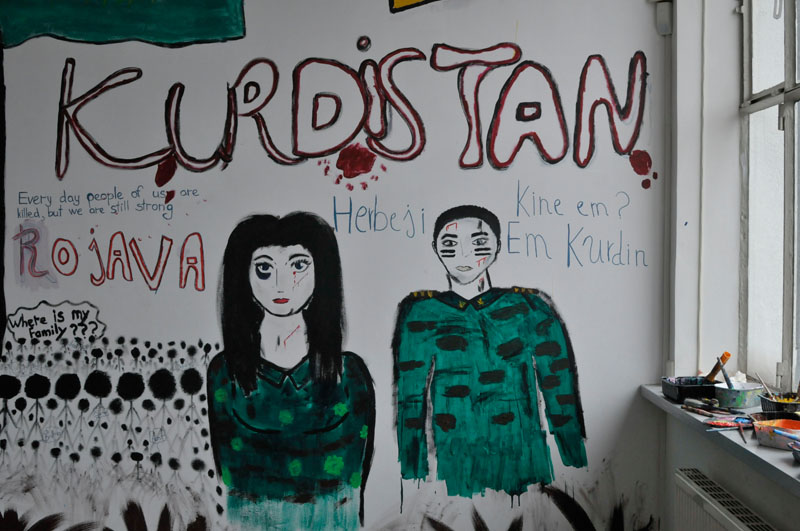 Nicht alle Kunstwerke sind bunt, dafür aber emotional. Jugendprojekt Matassa Nicht alle Kunstwerke sind bunt, dafür aber emotional. Jugendprojekt Matassa