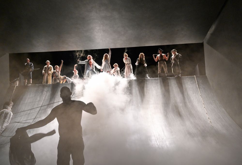 Auf dem Bild: Ensemble – Foto: Thomas Aurin