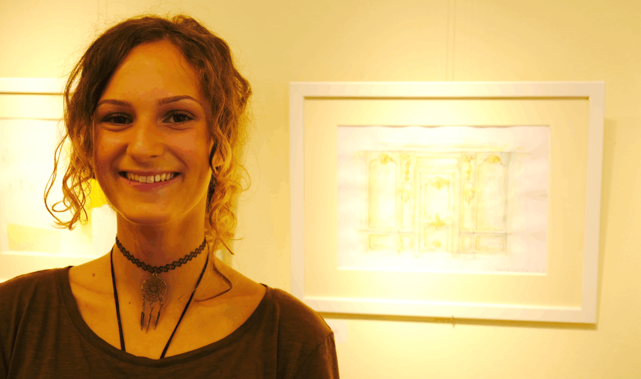 Selina Scholz gehört mit ihrem Bild zu den jüngsten Ausstellern im Goethe-Museum. (Foto: Christina Behrens) Selina Scholz gehört mit ihrem Bild zu den jüngsten Ausstellern im Goethe-Museum. (Foto: Christina Behrens)