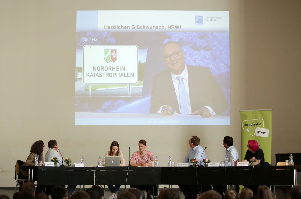 Es wurde einiges an der aktuellen Situation in NRW kritisiert. (Foto: Stadt Düsseldorf, Demokratie lernen).