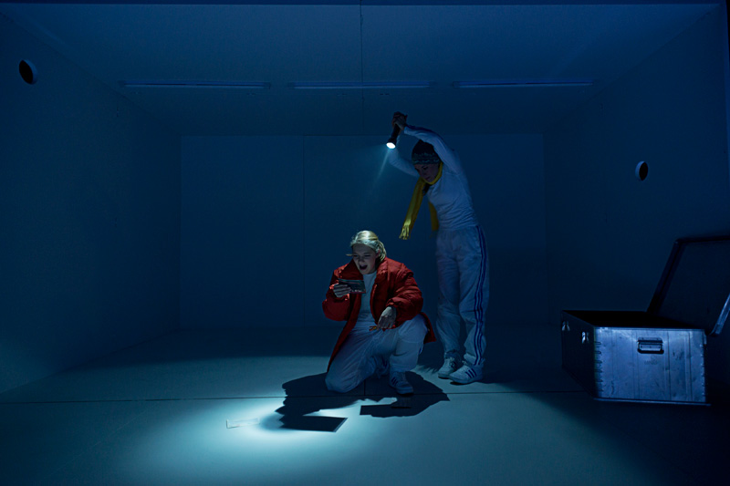 Sich zu wundern ist eine wichtige Eigenschaft eines Philosophen. Björn Hickmann/stage-picture.de Sich zu wundern ist eine wichtige Eigenschaft eines Philosophen. Björn Hickmann/stage-picture.de