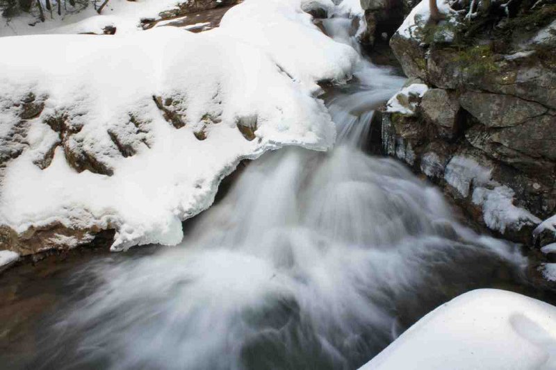 Auf dem Weg sahen die Jugendlichen unter anderem Wasser-Eis-Fälle. Oliver Ostendarp/Freies Christliches Gymnasium