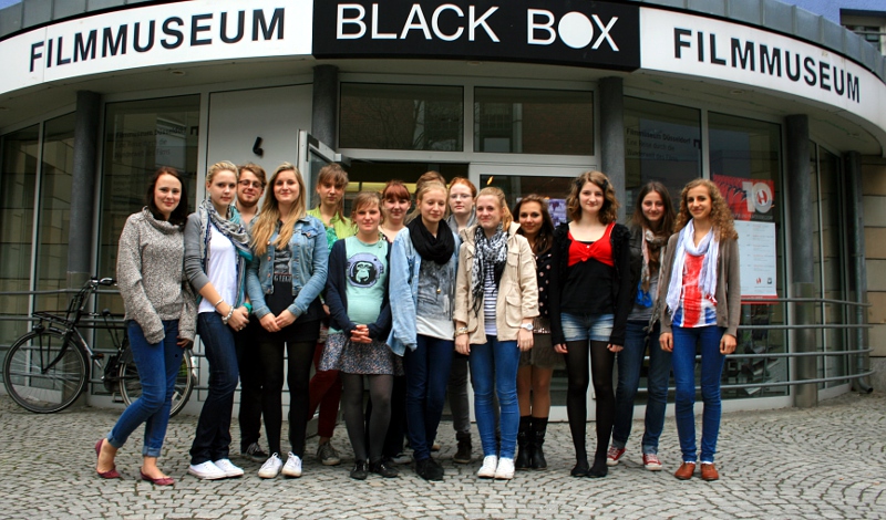 Diese Cecilien-Schüler lieben Filme. jt