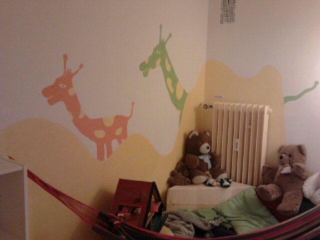 Frauenberatungsstelle hilft in allen Situationen Für Frauen mit Kindern ist gesorgt: Die Kinder haben die Möglichkeit im Spielraum zu sein, während die Mutter sich beraten lässt. Natalie Dayekh