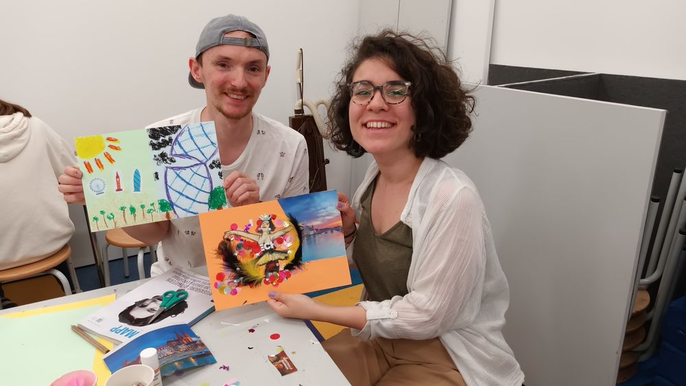 Adam (30, links): Meine Collage zeigt, dass wir Symbole der Stadt verehren, die mittlerweile zerfallen. Dilara (27, rechts): Mich hat meine Tasse Kaffee am Morgen inspiriert, denn meine Traumstadt sollte mich genau so glücklich machen. Adam (30, links): Meine Collage zeigt, dass wir Symbole der Stadt verehren, die mittlerweile zerfallen. Dilara (27, rechts): Mich hat meine Tasse Kaffee am Morgen inspiriert, denn meine Traumstadt sollte mich genau so glücklich machen.