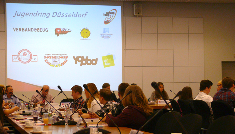 Außerdem war der Düsseldorfer Jugendring zu Gast und präsentierte seine Arbeit. Jugendrat Düsseldorf Außerdem war der Düsseldorfer Jugendring zu Gast und präsentierte seine Arbeit. Jugendrat Düsseldorf