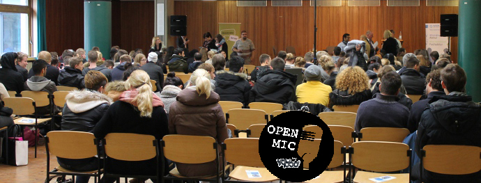 Schüler der Walter-Eucken- und Max-Weber-Berufskollege bei der Veranstaltung "Nach Auschwitz geht das Leben weiter" youpod