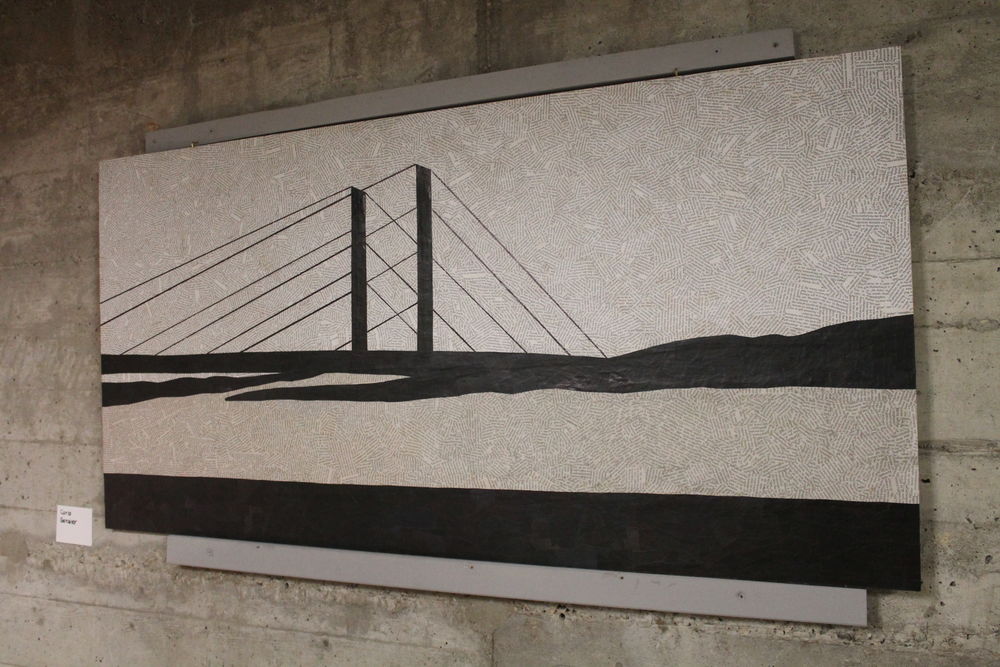 Viele bedruckte Blattfetzen, ein Bild. Ein Werk von Carla Genzler. (Foto: Christina Behrens) Viele bedruckte Blattfetzen, ein Bild. Ein Werk von Carla Genzler. (Foto: Christina Behrens)