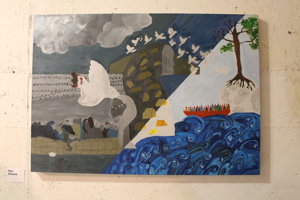 Irem Yenmez setzt sich in ihrem Werk mit den verschiedenen Seiten der Flüchtlingskrise auseinander. (Foto: Christina Behrens) Irem Yenmez setzt sich in ihrem Werk mit den verschiedenen Seiten der Flüchtlingskrise auseinander. (Foto: Christina Behrens)