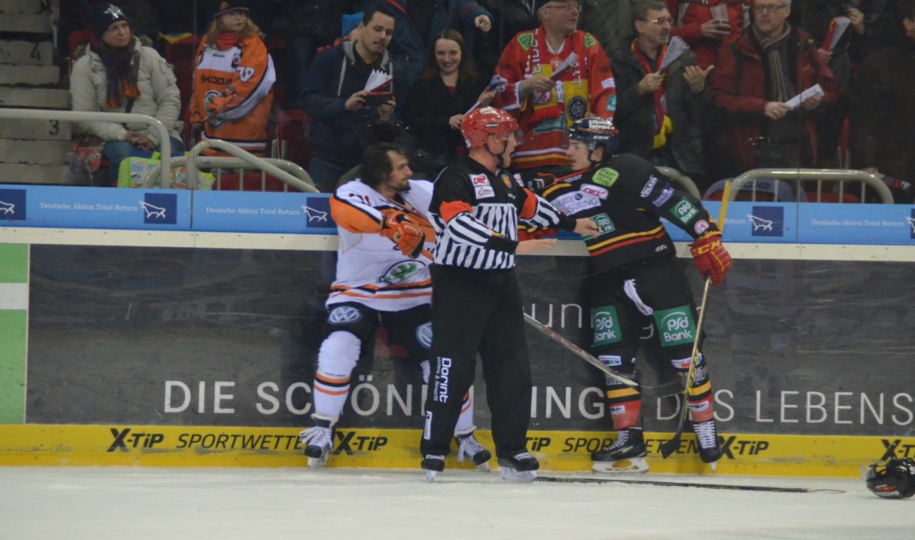 Can you feel the love tonight? Lara A.