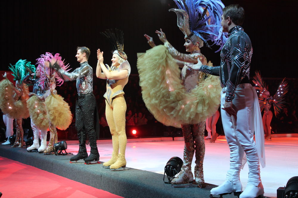 Cheyenne Pahde im Finale der HOLIDAY ON ICE Show ATLANTIS (Foto: Özge Kabukcu) Cheyenne Pahde im Finale der HOLIDAY ON ICE Show ATLANTIS (Foto: Özge Kabukcu)