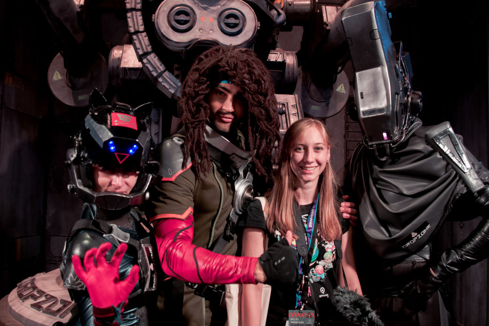 Cosplayer (Lena Sauermann, Johannes Hoffmeier) Cosplayer (Lena Sauermann, Johannes Hoffmeier)