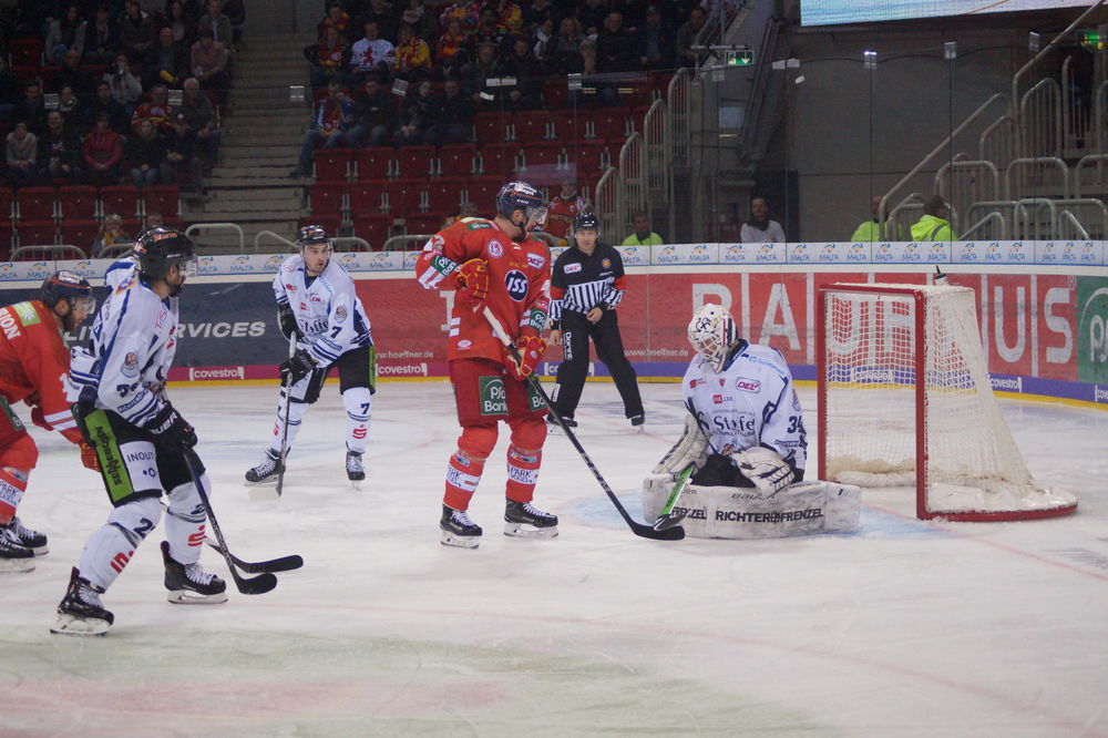 Gehalten...; Foto: Justus B. Gehalten...; Foto: Justus B.