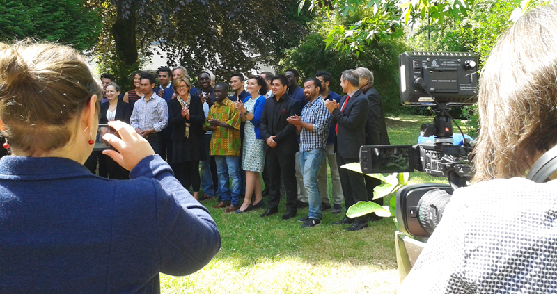 Dort standen sie im Mittelpunkt von Politik und Presse. jt Dort standen sie im Mittelpunkt von Politik und Presse. jt