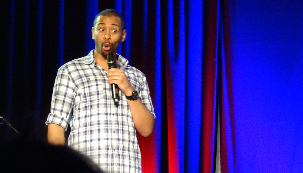 Rebell Comedy in Düsseldorf: Lachen gegen Rechts Rebell Comedy in Düsseldorf: Lachen gegen Rechts