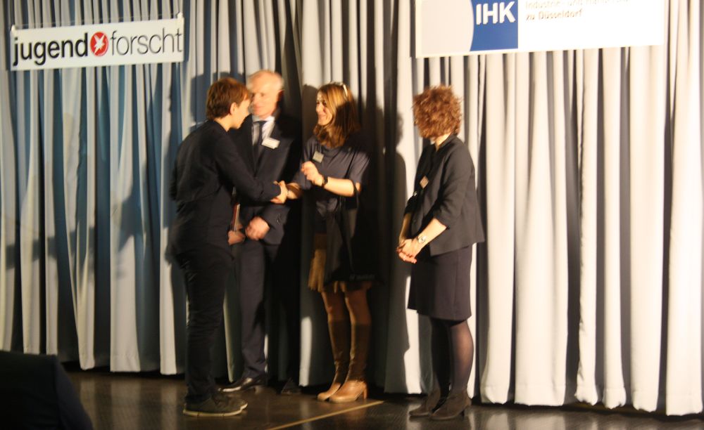 Düsseldorfs Jugend forscht in vielen Bereichen Tilman Hofbauer (16) vom Theodor-Fliedner-Gymnasium war einer der Bestplatzierten Teilnehmer. Er wird beim Landeswettbewerb versuchen zu gewinnen. (Foto: Jonathan)