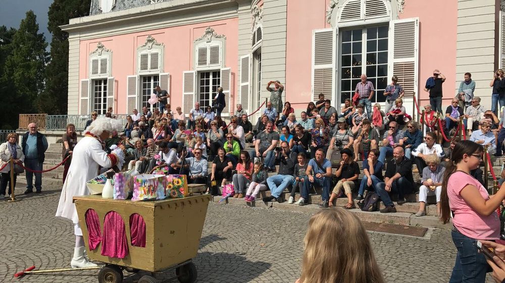 Das Publikum ist gespannt. Was wird passieren? (Foto: Anita)