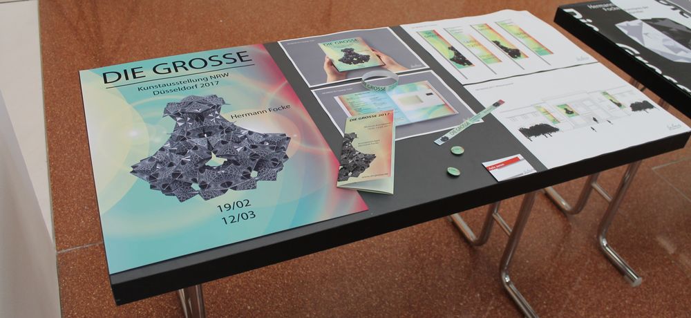 Manche der Entwürfe sind eher schlichter gehalten, andere in bunten Farben gestaltet. (Foto: Jonathan)