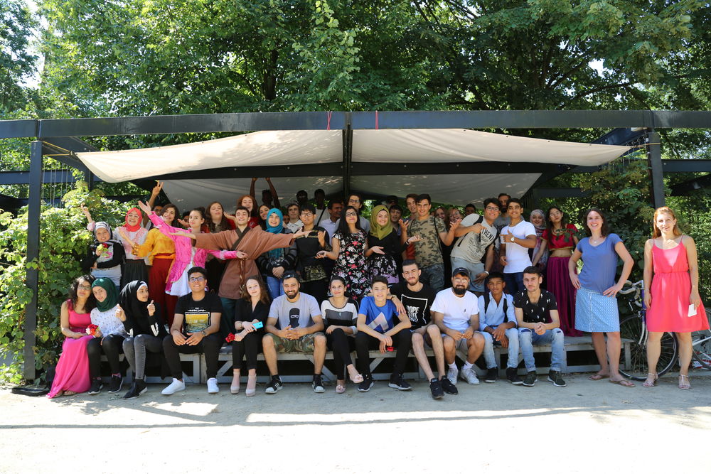 Kulturen tun sich zusammen: Interkultour-Werkstatt 2018 Jugendliche mit und ohne Migrationshintergrund haben bei der "Interkultour-Werkstatt" des Akki und des Zakk zusammen verschiedenen Projekte realisiert. (Foto: Akki e.V.)