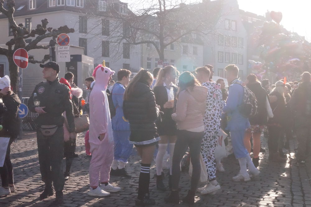 Party auch auf dem Burgplatz bei bestem Sonnenschein. (Foto: youpod)
