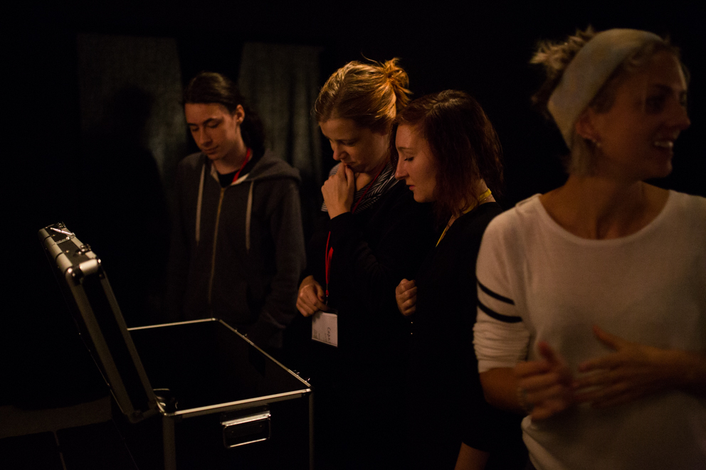 Beim Games Festival kann man zuschauen, mitdiskutieren und ausprobieren. (Next Level 2016 NRW-Forum © NRWKS / Foto: B. Babic) Beim Games Festival kann man zuschauen, mitdiskutieren und ausprobieren. (Next Level 2016 NRW-Forum © NRWKS / Foto: B. Babic)