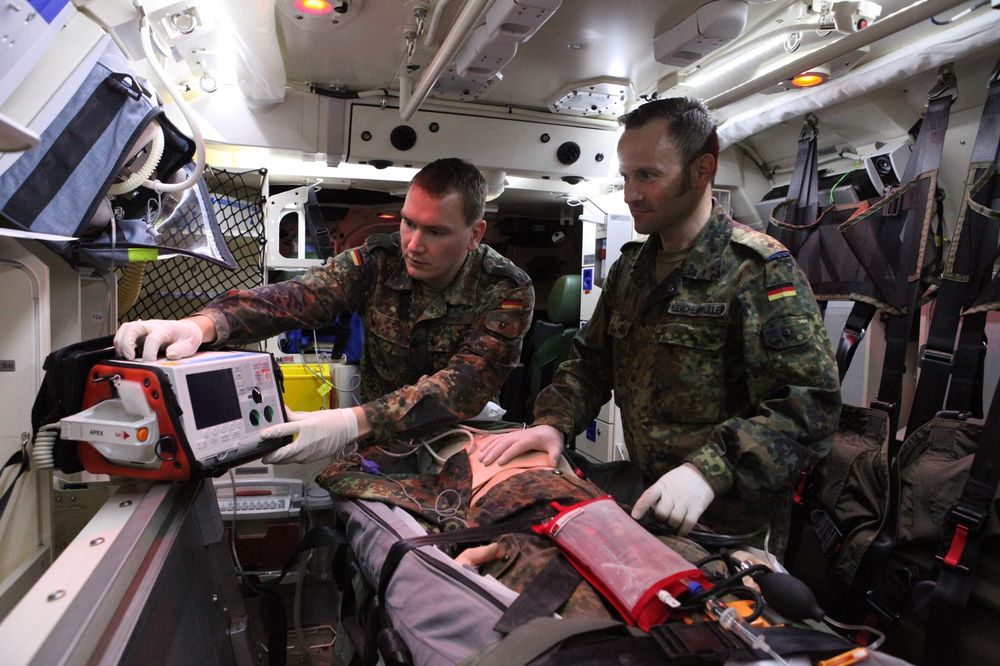 Bundeswehr bedeutet auch Forschung: In der Sanitätsakademie, Foto: youngleadersgmbh Bundeswehr bedeutet auch Forschung: In der Sanitätsakademie, Foto: youngleadersgmbh