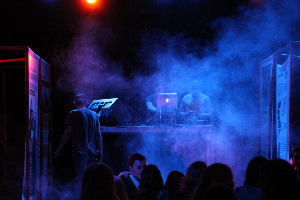 Dazu gab es natürlich einen guten Musikmix vom DJ Dazu gab es natürlich einen guten Musikmix vom DJ