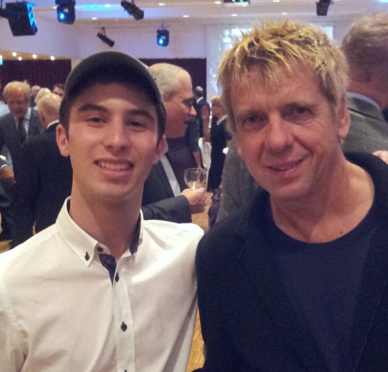 Bei der Feier traf er auch Andi und ... Zeev Bei der Feier traf er auch Andi und ... Zeev