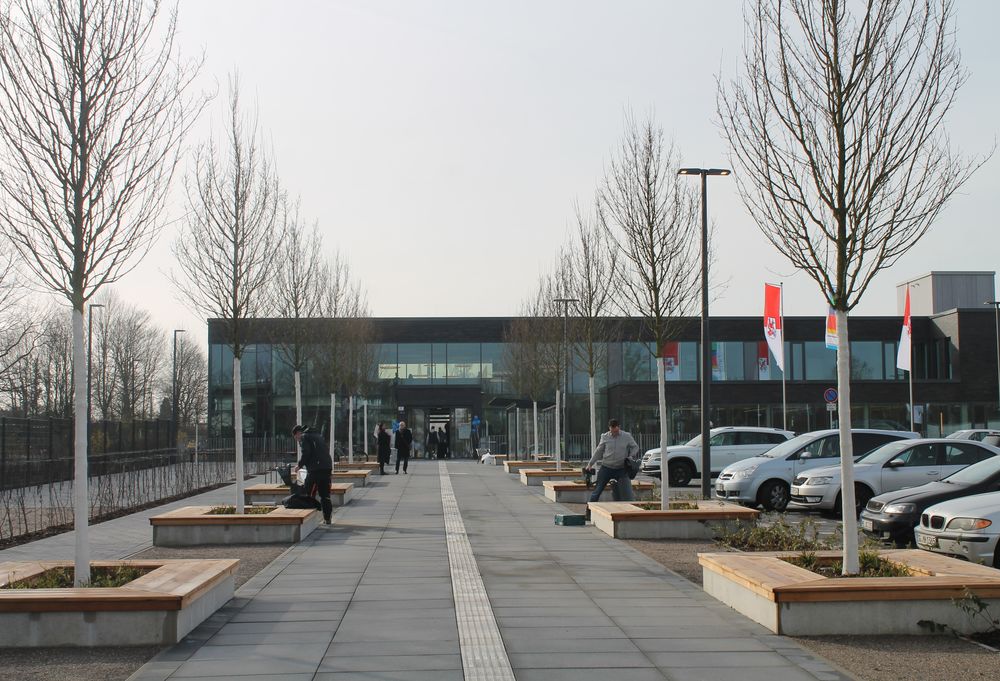 Bald voller Besucher: der Weg zum neuen Allwetterbad in Flingern. (Foto: youpod/Charlotte) Bald voller Besucher: der Weg zum neuen Allwetterbad in Flingern. (Foto: youpod/Charlotte)