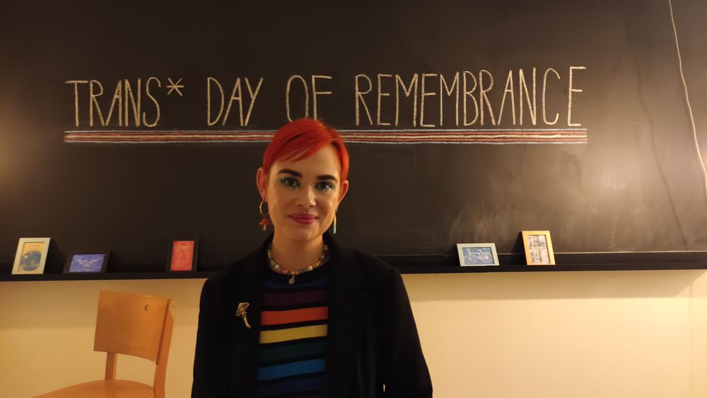 Bibi (they/them) würde gerne mehr positive Geschichten in den Medien sehen. (Foto: Vivian) Bibi (they/them) würde gerne mehr positive Geschichten in den Medien sehen. (Foto: Vivian)