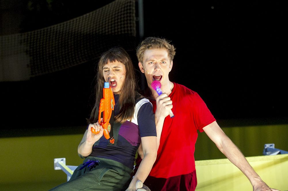 Auf dem Bild: Marie Jensen, Eduard Lind – Foto: David Baltzer Auf dem Bild: Marie Jensen, Eduard Lind – Foto: David Baltzer