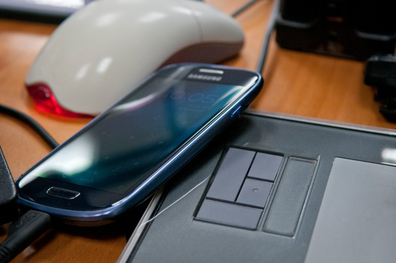 Downloads und Streaming-Dienste Bei Downloads und Streaming-Diensten für Computer und Smartphones sollte man vorsichtig sein. Jörg Brinckheger/pixelio.de