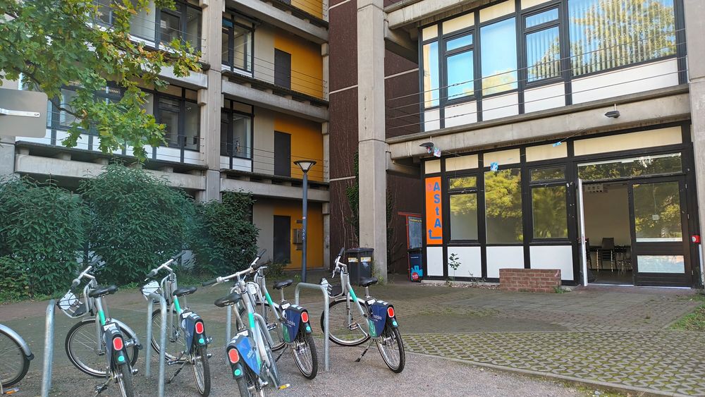 AStA und Studierendenakademie AStA und Studierendenakademie