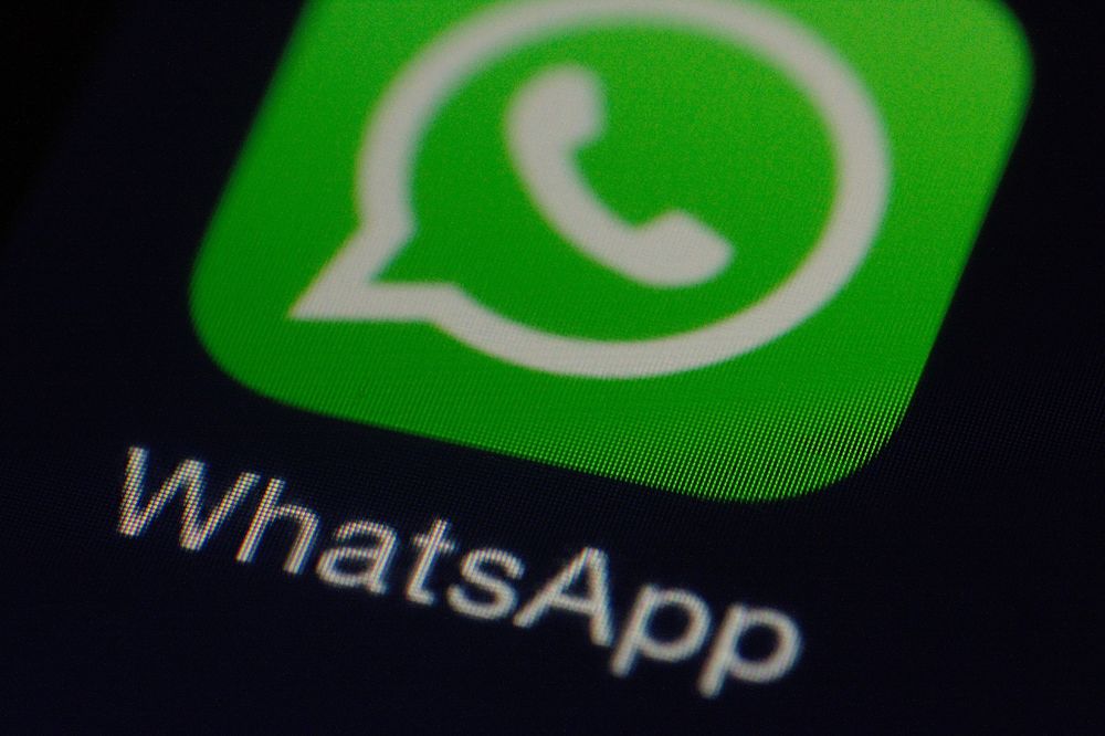 Alternativen zu WhatsApp – Datenspuren bei Messenger-Diensten Welche Daten gibt WhatsApp weiter? User sind verunsichert.