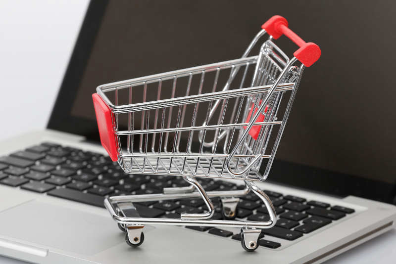 Online-Shopping: Sicher einkaufen im Internet Kunden sollten die Regeln zum Online-Einkauf beachten. Tim Reckmann/pixelio.de