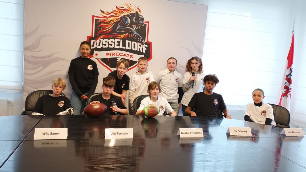 Neues Flag-Football-Team "Firecats" geht an den Start Die Jugendspieler*innen der Firecats sind vom Flag Football bereits begeistert. (Foto: youpod)