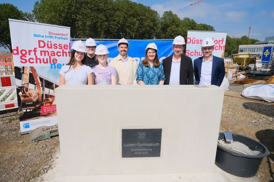 Grundsteinlegung für das neue Luisen-Gymnasium Grundsteinlegung für das neue Luisen-Gymnasium